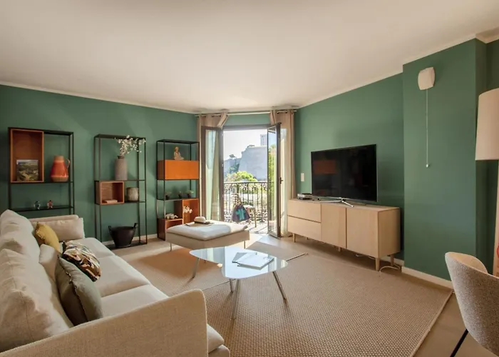 Casa Alimea * كالفي